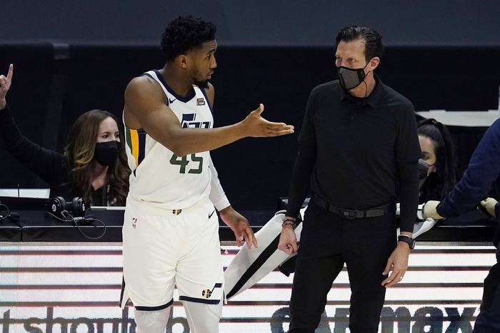 爱游戏娱乐-包含国际比赛日犹他爵士调整名单以备欧冠转会期辽宁本钢主帅复盘，洛杉矶快船转会期防线松动都惊呆了的词条